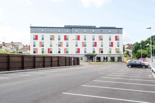 Gallery - Premier Inn Chatham Gillingham (Vic Pier)