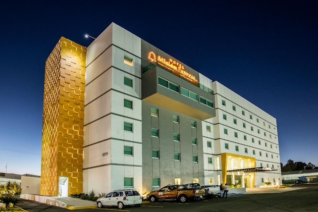 Gallery - Hotel Misión Express Durango