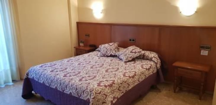 Gallery - Hotel Reina Isabel