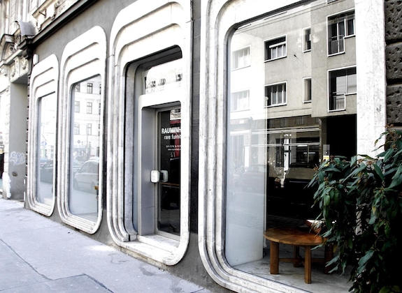 Gallery - Opera Street Apartments