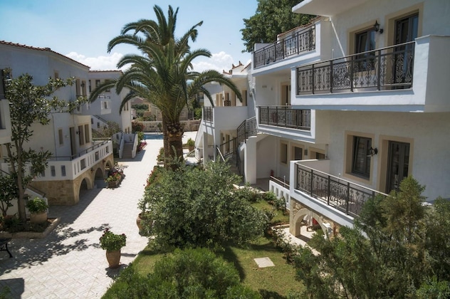 Gallery - Flamingos Hotel
