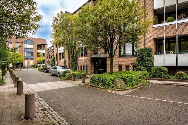 Gallery - Lakeside Flat