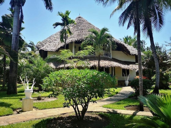 Gallery - Aestus Villas Resort