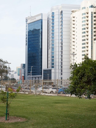 Gallery - Golden Tulip Downtown Abu Dhabi