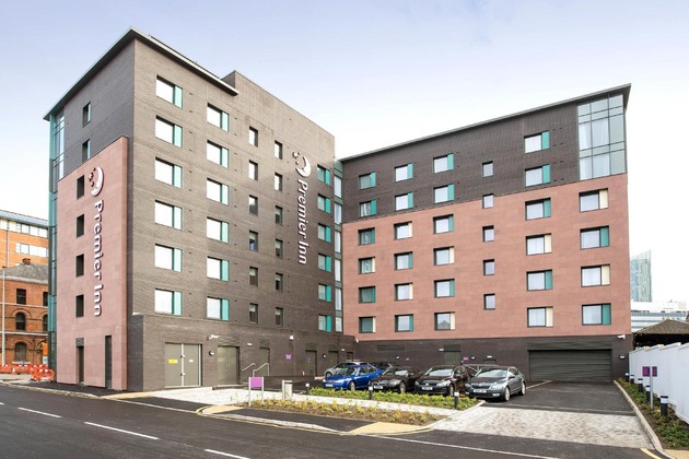 Gallery - Premier Inn Manchester City Centre West