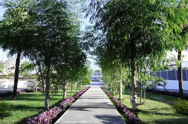 Gallery - Luganvilla Business Hotel And Restaurant