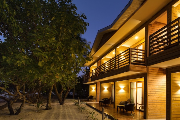 Gallery - Pearl Sands Of Maldives