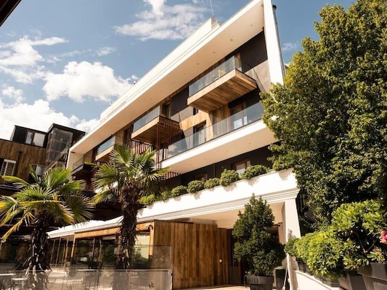 Gallery - Select Hill Resort