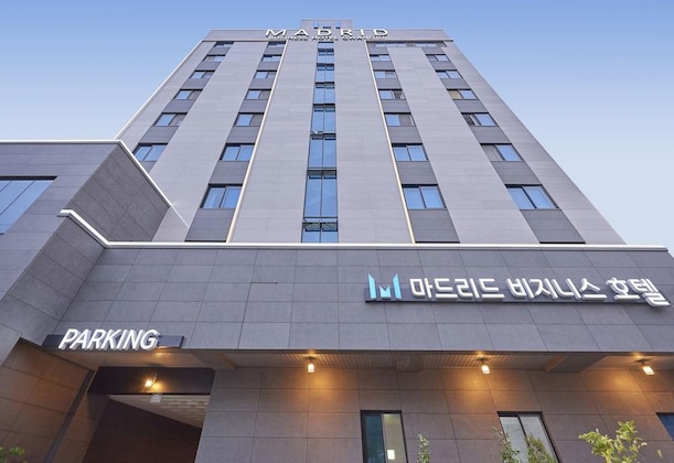 Gallery - Madrid Hotel Gwangju