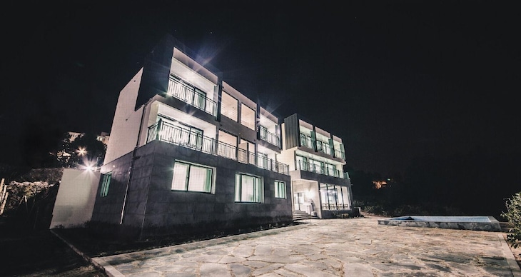 Gallery - By The Hill Jeju