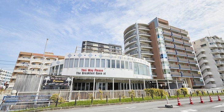 Gallery - Beach Front Tower Mihama Bydsh