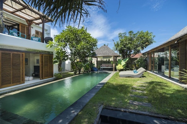 Gallery - Moradia T3 3 Banheiros, North Kuta
