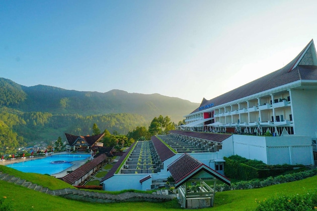 Gallery - Niagara Hotel Lake Toba & Resorts