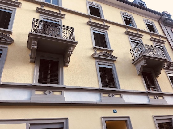 Gallery - Inside Five City Apartments