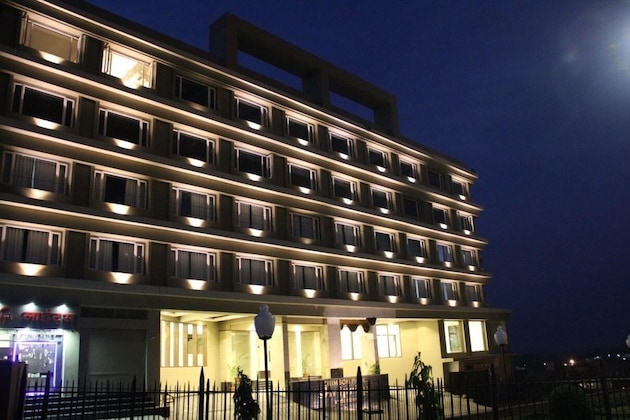 Gallery - Crimson Park Shripriya Hotel