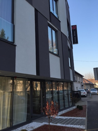 Gallery - Livris Hotel