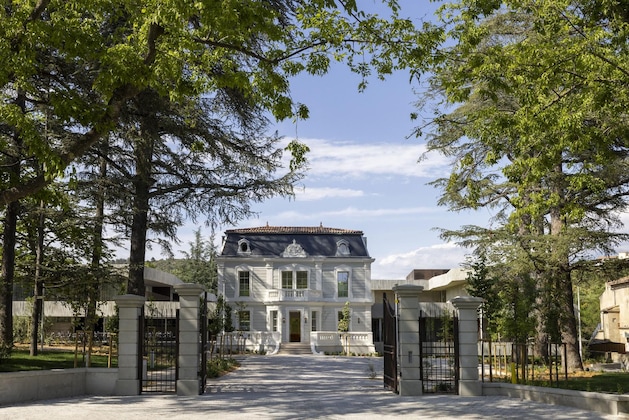Gallery - Hôtel Spa Restaurant Villa Castellane
