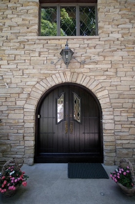 Gallery - The Roost Bed And Breakfast