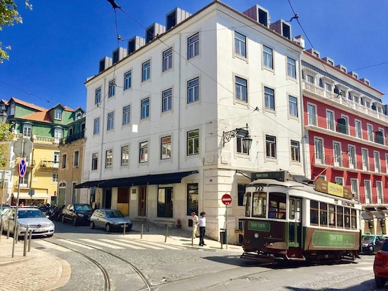 Gallery - Chiado Arty Flats