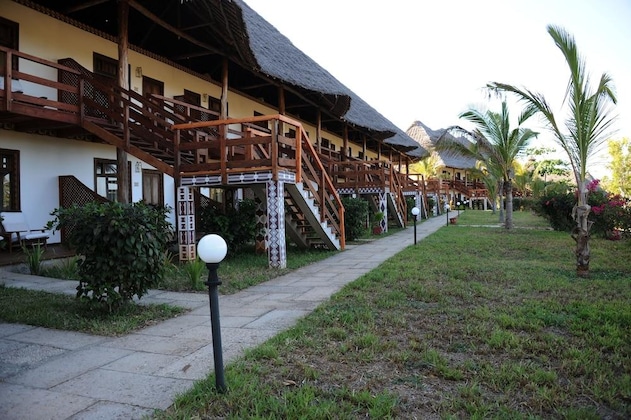Gallery - Dongwe Club
