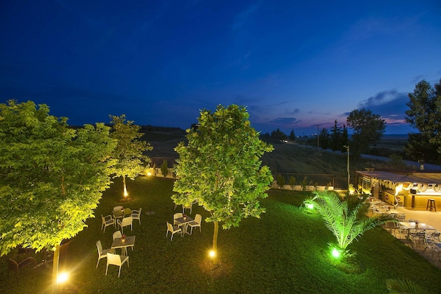 Gallery - Sunny Hill Hotel