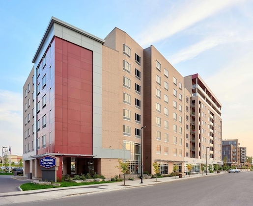 Gallery - Hampton Inn & Suites By Hilton Quebec City  Saint-Romuald