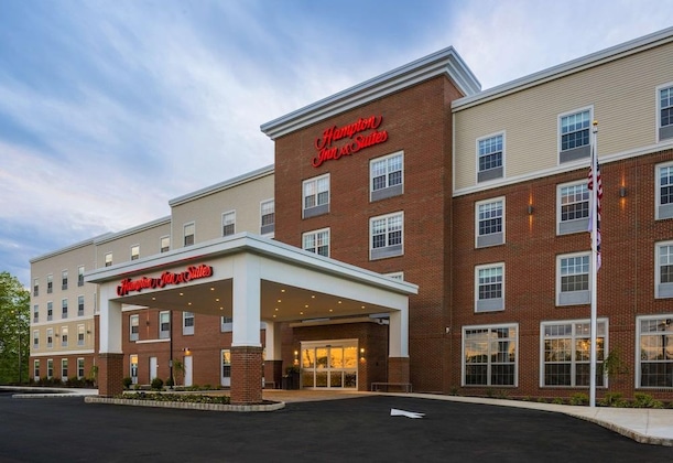 Gallery - Hampton Inn & Suites Bridgewater