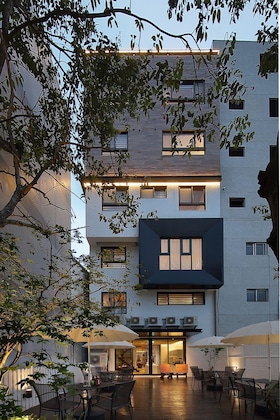 Gallery - Laurel Villa