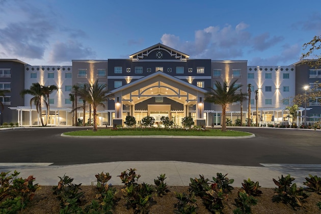 Gallery - Carlisle Inn