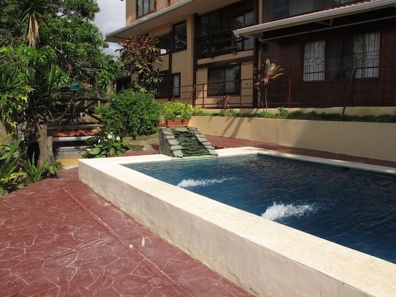 Gallery - Las Cumbres Inn