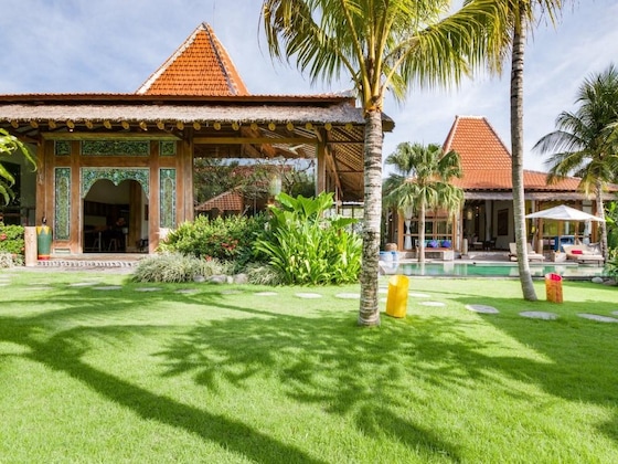 Gallery - Villa Desa Roro By Villa Finder