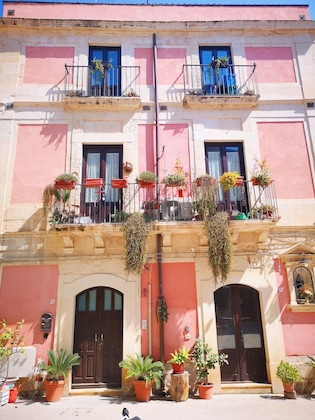 Gallery - Family Apartments