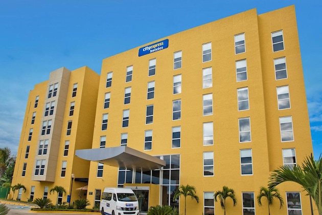 Gallery - City Express Tepic