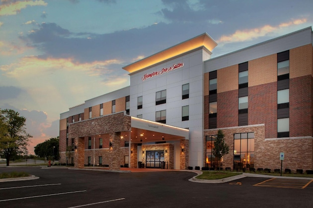 Gallery - Hampton Inn & Suites Chicago-Burr Ridge