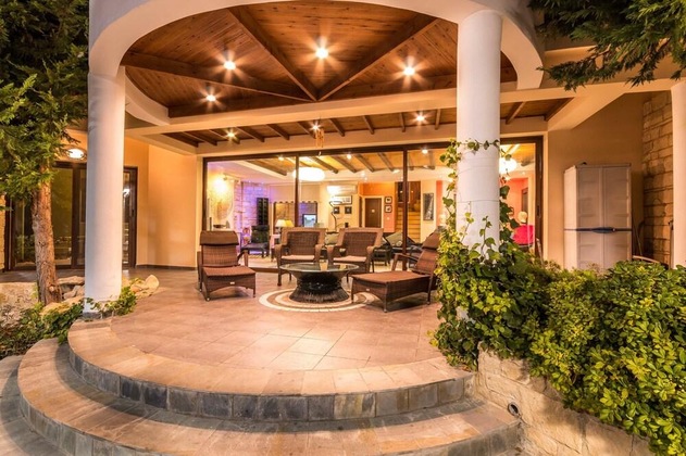 Gallery - Panorama & Oceania Villas