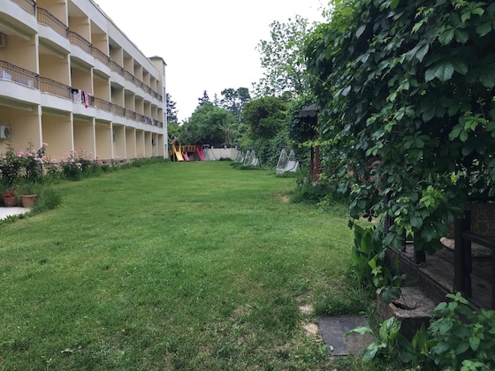 Gallery - Armir Palace