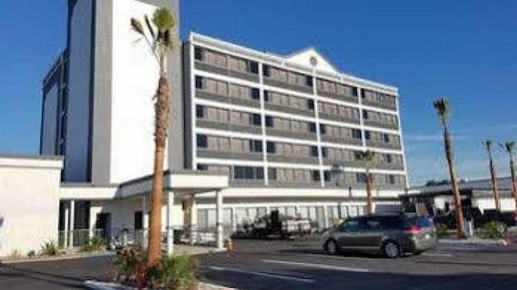 Gallery - Radisson Hotel Oakland Airport
