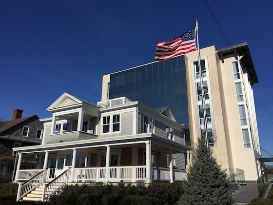 Gallery - The Preston House & Hotel