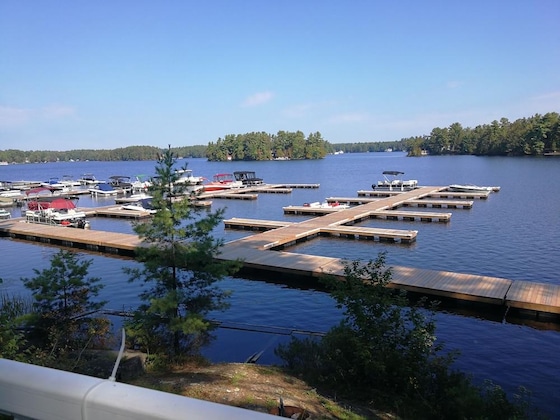 Gallery - Muskoka Cottage Beautiful Lake View