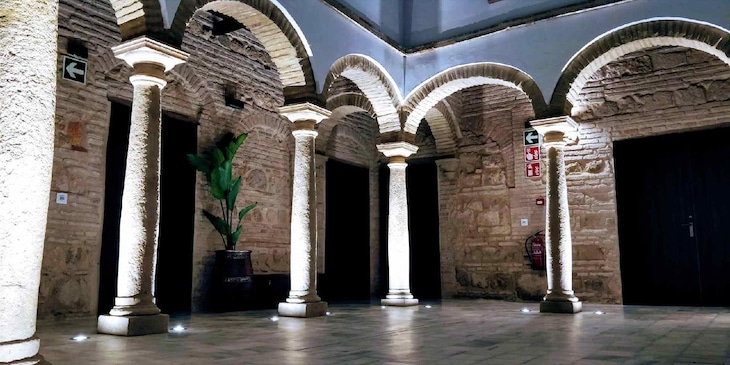 Gallery - Patios Del Orfebre