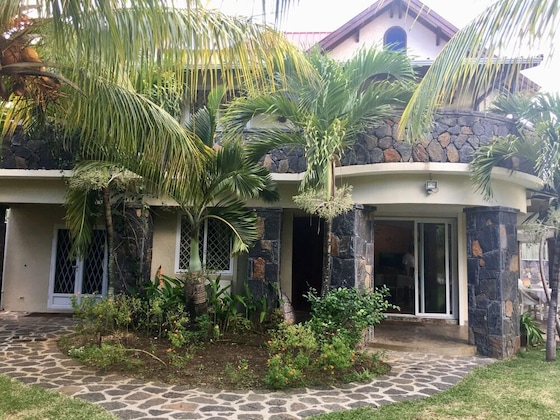 Gallery - Tropical Villa 5 Min To The Beach