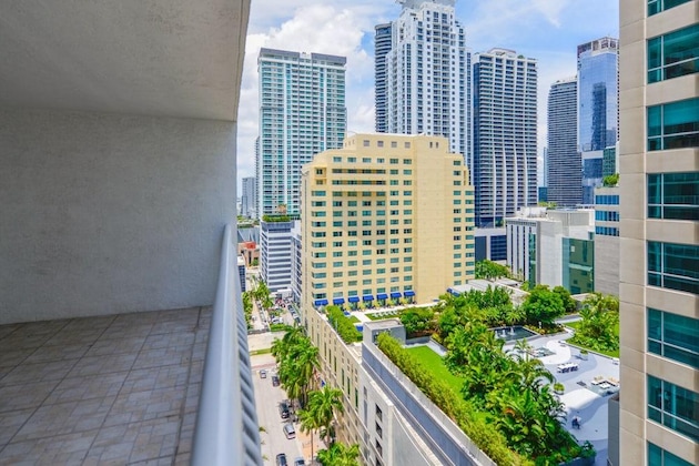 Gallery - The Club At Brickell Bay