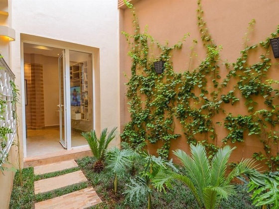 Gallery - Riad Ayni