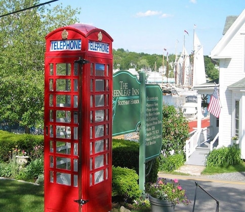 Gallery - Admirals Quarters Inn