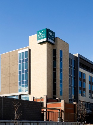 Gallery - Ac Hotel By Marriott Cincinnati At Liberty Center