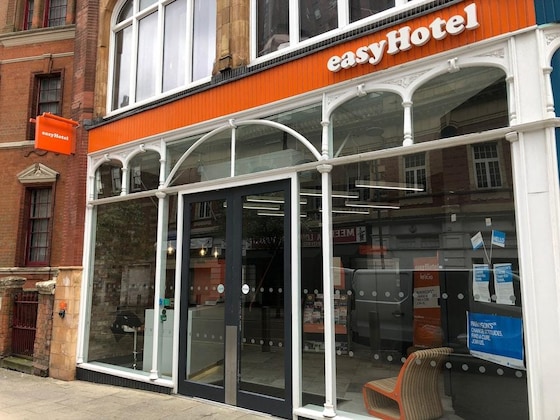 Gallery - Easyhotel Birmingham