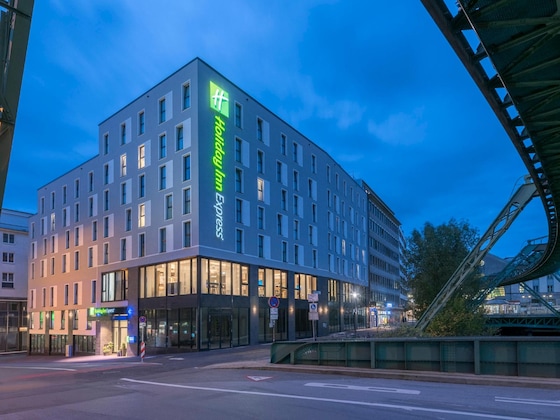 Gallery - Holiday Inn Express Wuppertal - Hauptbahnhof By Ihg