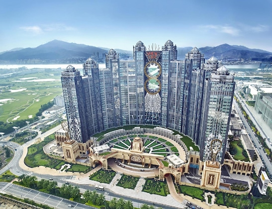 Gallery - Studio City Macau