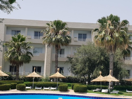 Gallery - Azur Plaza