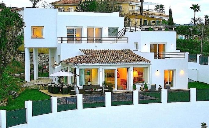Gallery - Brand New Villa Close To Beach